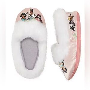 NWT Disneys faux fur princess slippers 4 sizes 9/10 11/12 13/1 2/3
